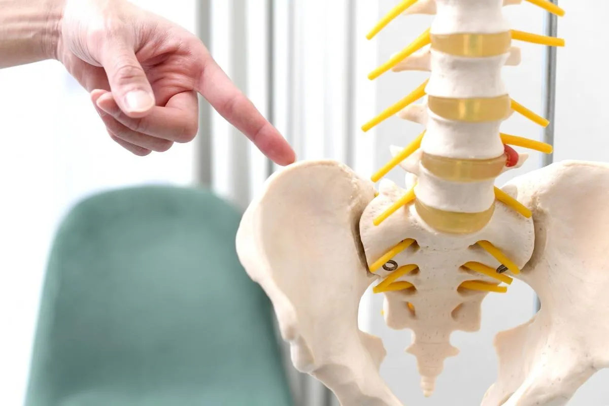 骨盤矯正におけるゴムバンドの効果は本当？腰痛対策や口コミから選ぶ